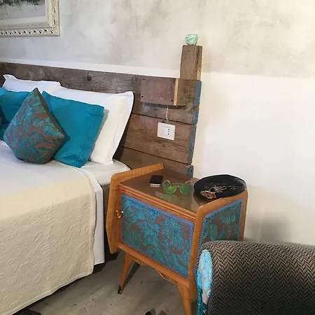 24h Guest house Lucca