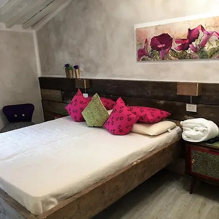Guest house 24h Lucca